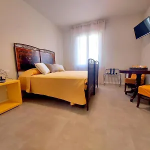 κάντε κράτηση εδώ
